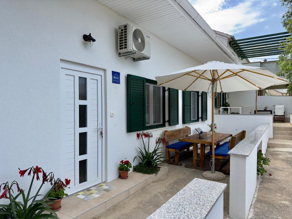 Matek Family & Studio Apartment רובנסקה מראה חיצוני תמונה