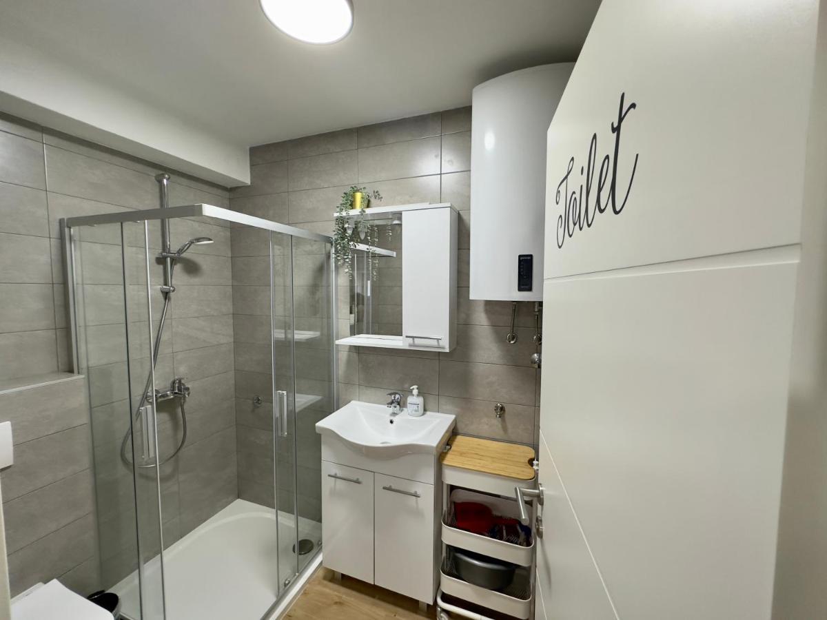 Matek Family & Studio Apartment רובנסקה מראה חיצוני תמונה