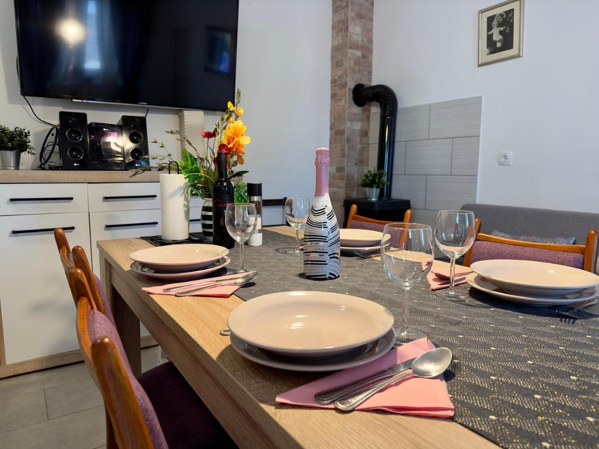 Matek Family & Studio Apartment רובנסקה מראה חיצוני תמונה