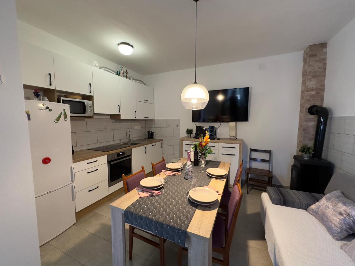 Matek Family & Studio Apartment רובנסקה מראה חיצוני תמונה