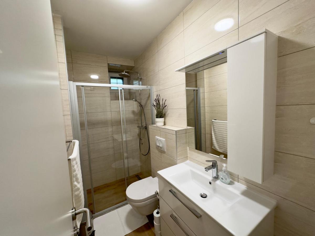 Matek Family & Studio Apartment רובנסקה מראה חיצוני תמונה