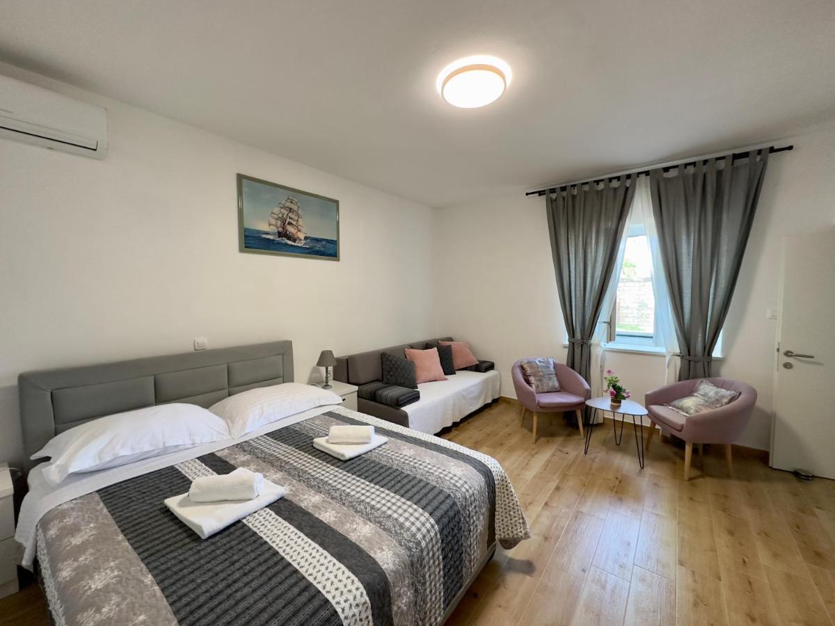 Matek Family & Studio Apartment רובנסקה מראה חיצוני תמונה